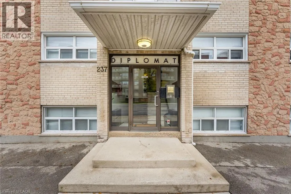 237 MOHAWK Road E Unit# 12 #12
