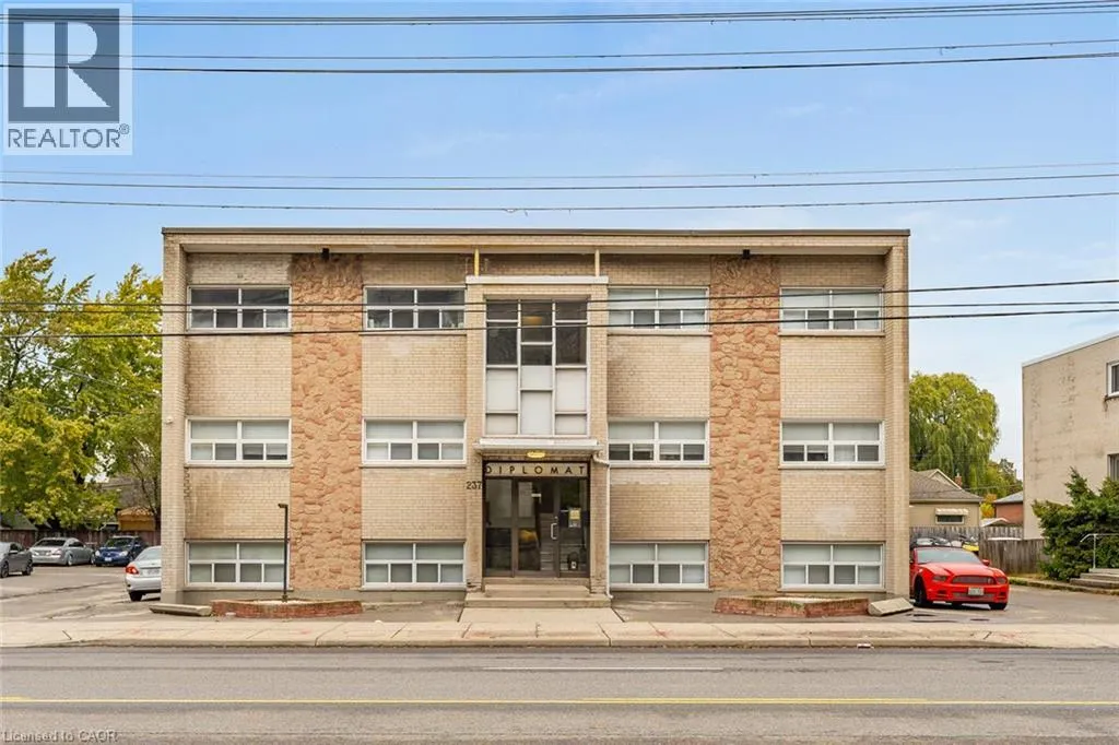 237 MOHAWK Road E Unit# 12 #12