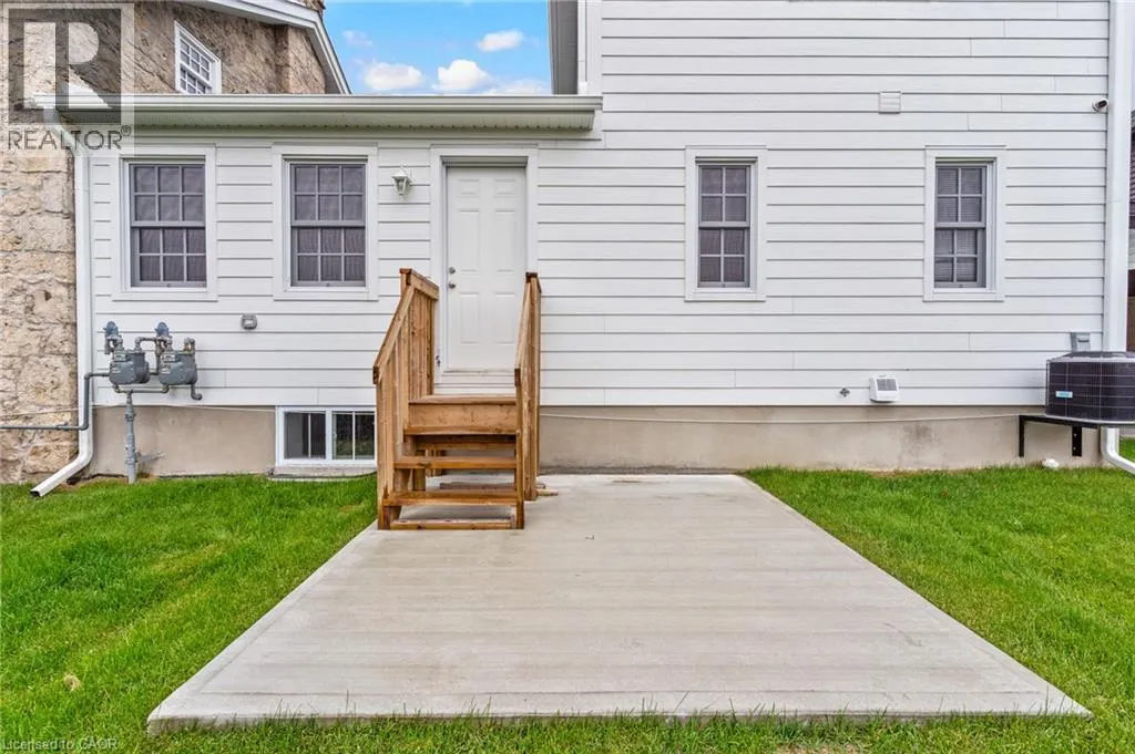 415 WATER Street S Unit# 104 #104