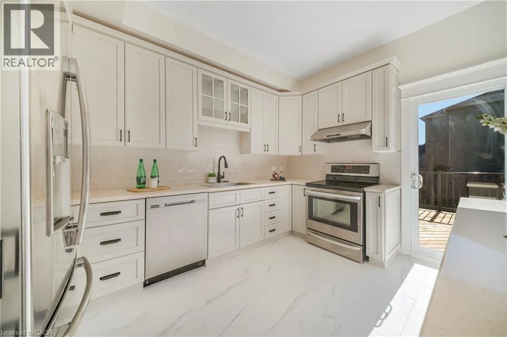 323 QUEENSTON Road