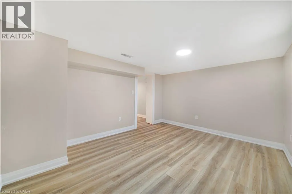 323 QUEENSTON Road