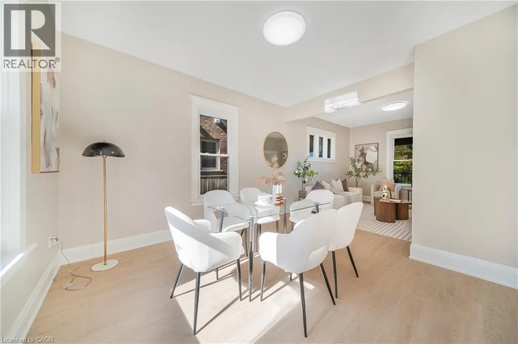 323 QUEENSTON Road