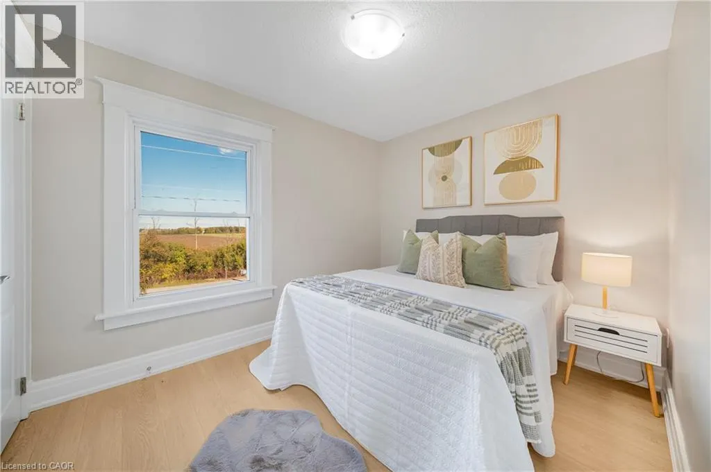 323 QUEENSTON Road