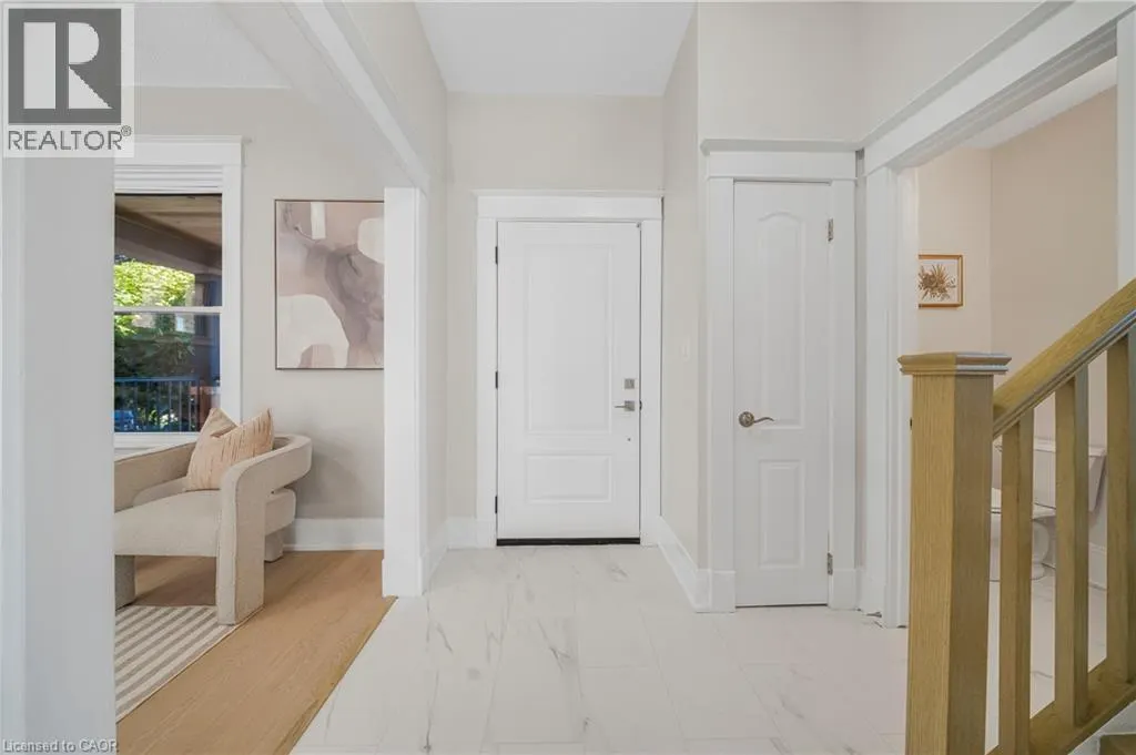 323 QUEENSTON Road