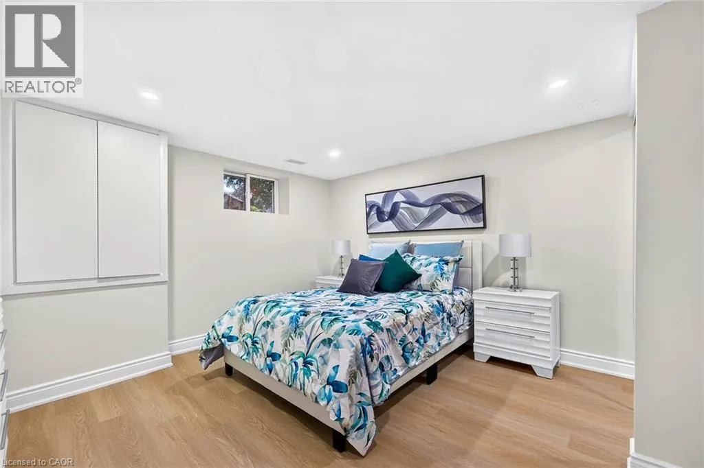 5662 MORDEN Drive