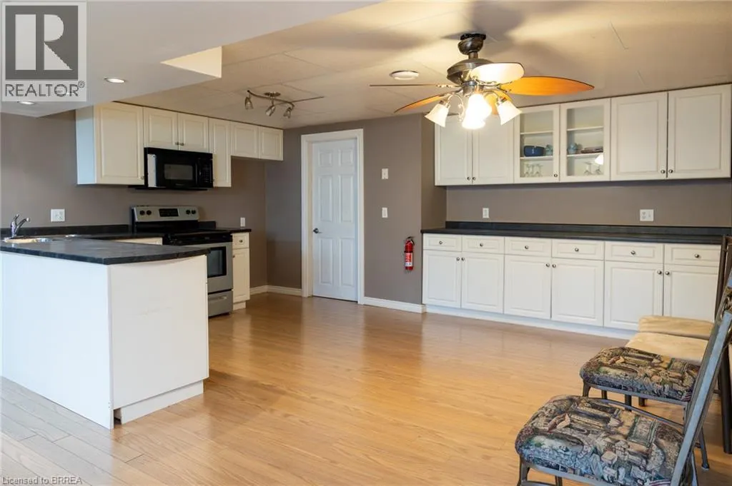 1834 WINDHAM RD 9