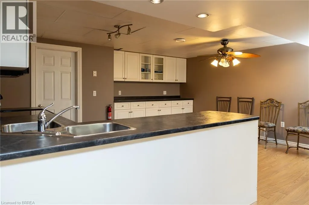 1834 WINDHAM RD 9
