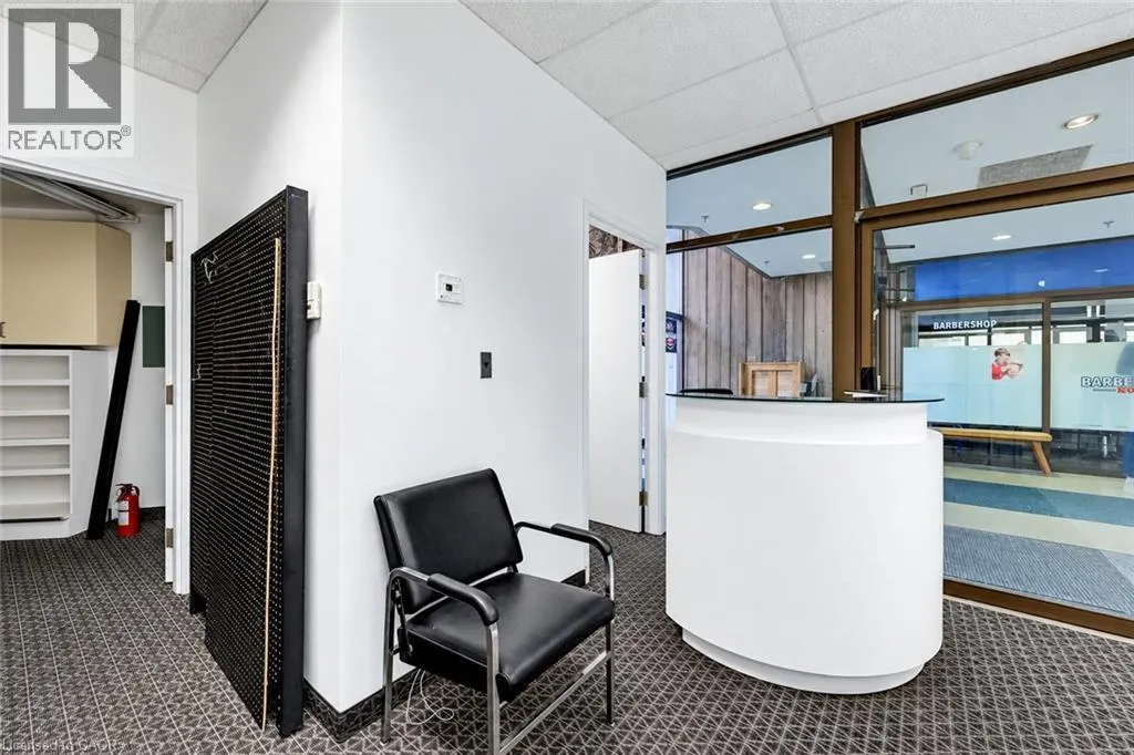 30 DUKE Street W Unit# 103 #103