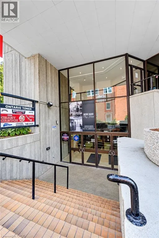 30 DUKE Street W Unit# 103 #103