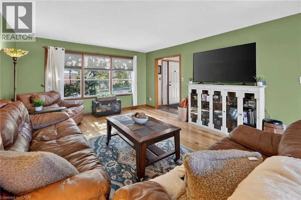 5001 HILLSIDE Drive