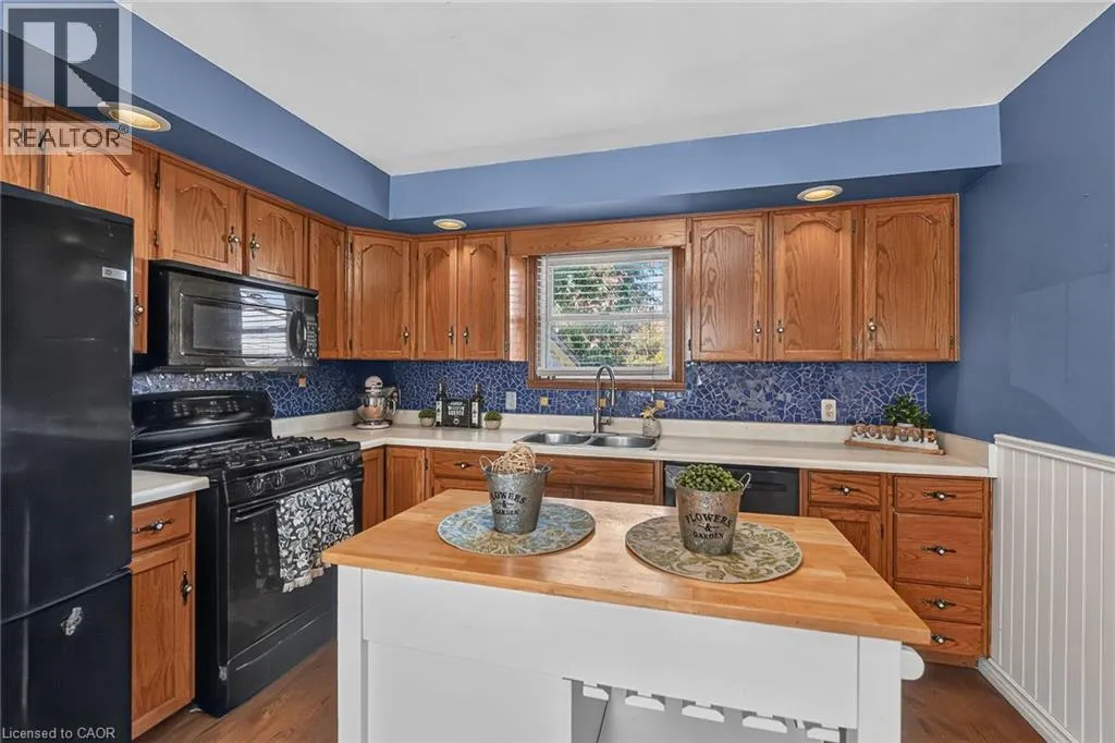 5001 HILLSIDE Drive