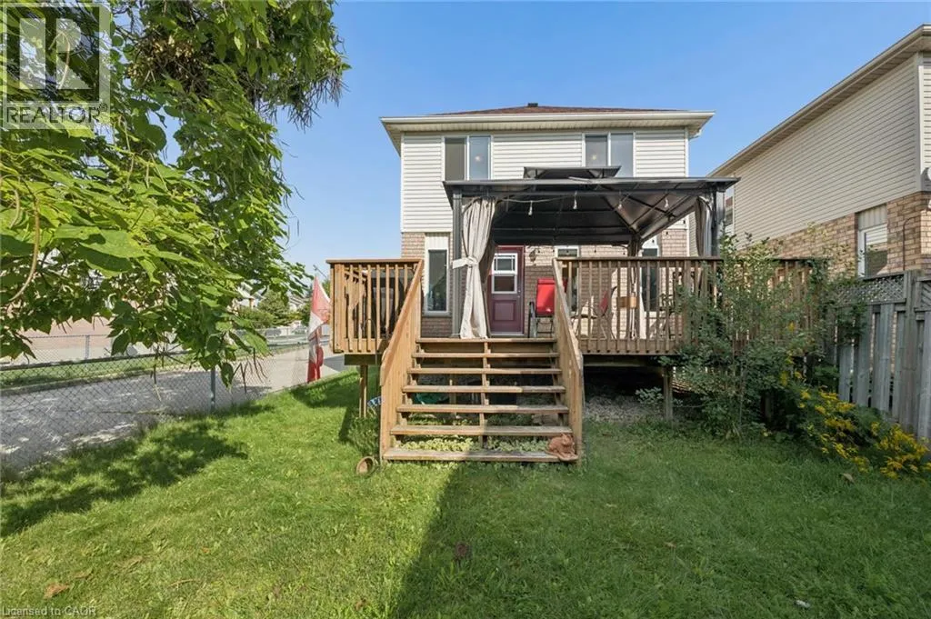 67 APPLE TREE Drive