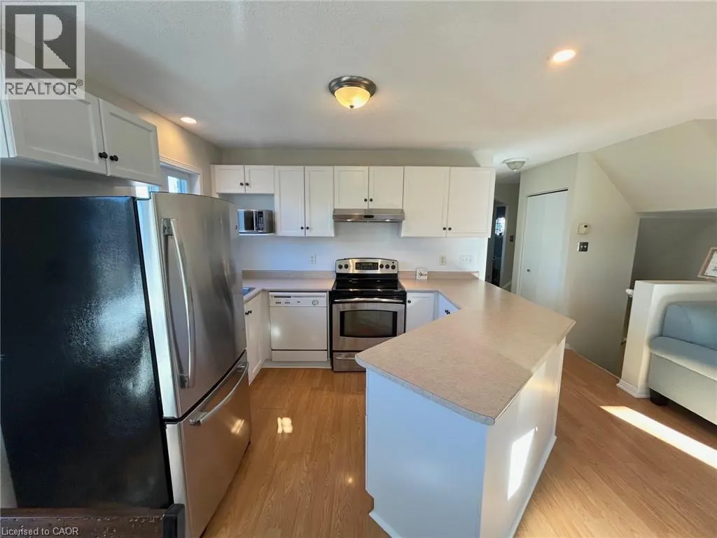 67 APPLE TREE Drive