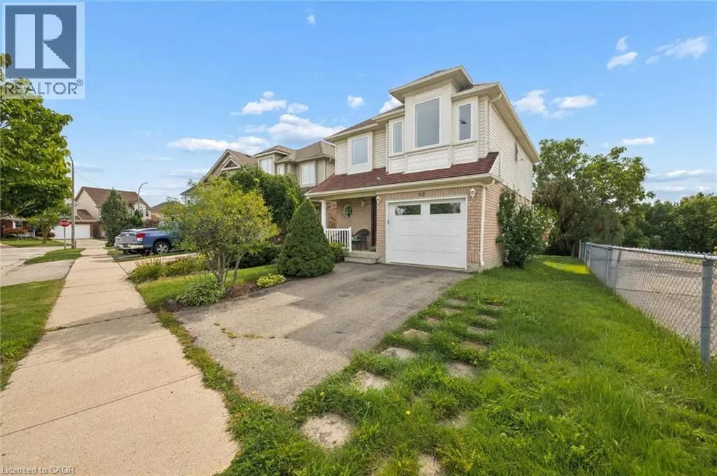 67 APPLE TREE Drive