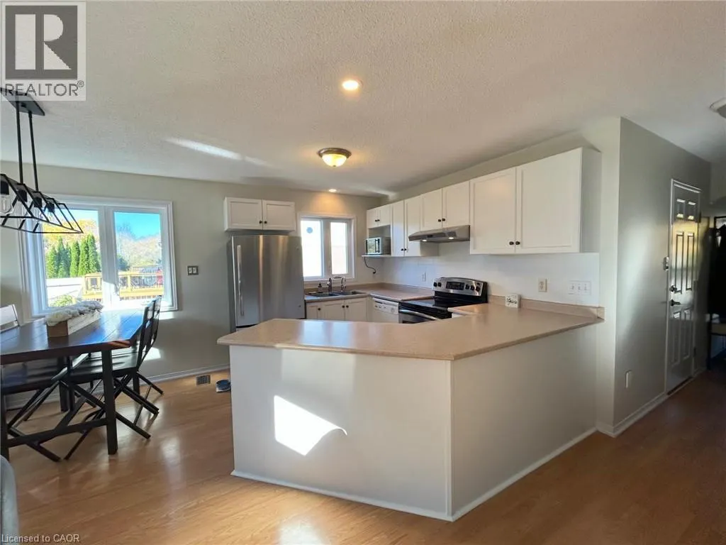 67 APPLE TREE Drive