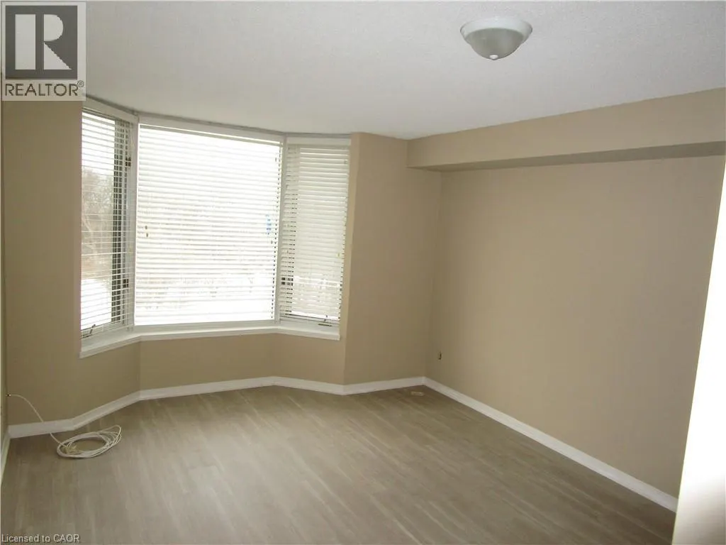 180 LIMERIDGE Road W Unit# 401 #401