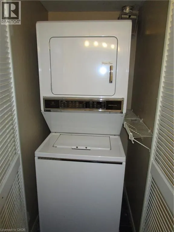180 LIMERIDGE Road W Unit# 401 #401