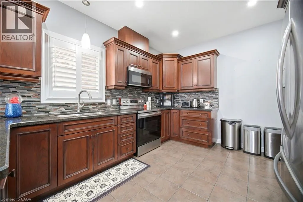79 GARINGER Crescent