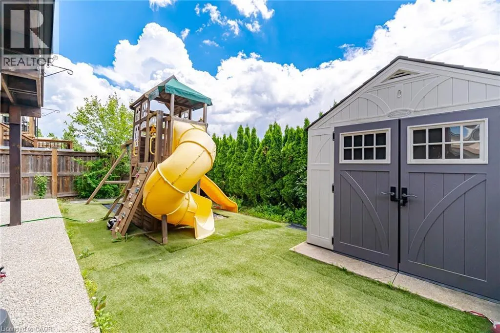 79 GARINGER Crescent
