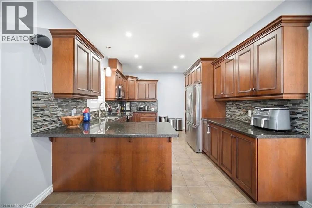 79 GARINGER Crescent