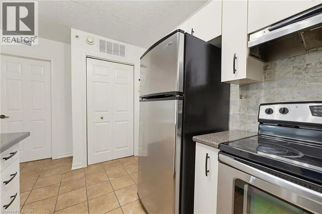 4025 KILMER Drive Unit# 203 #203
