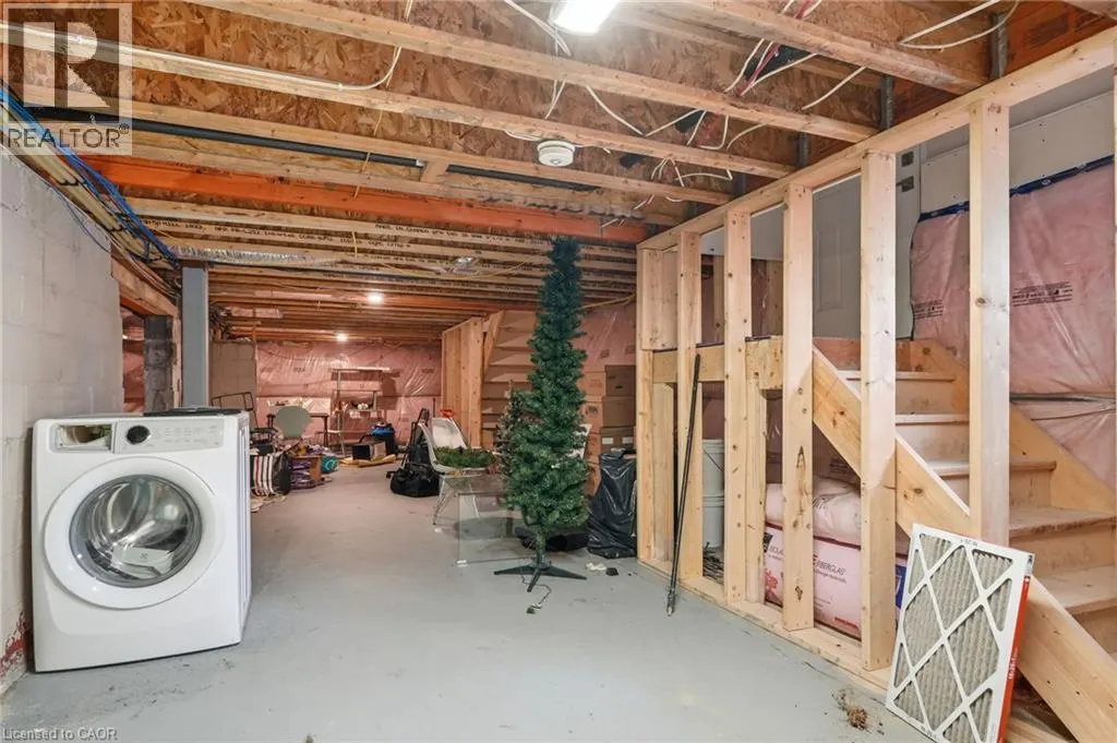19 KING Street W Unit# 1 #1