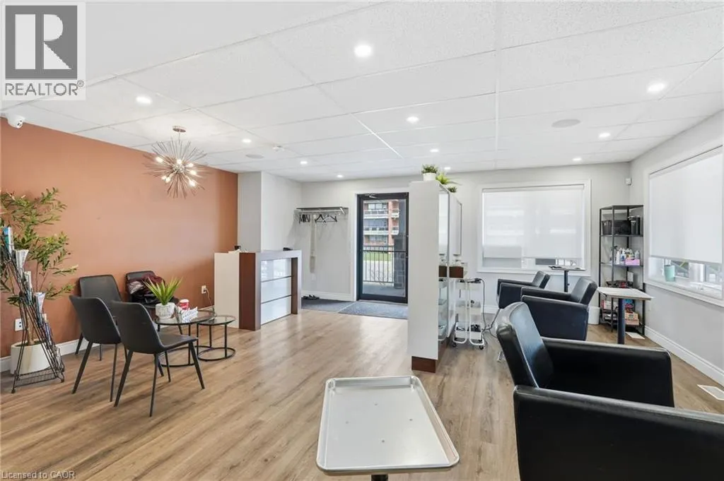19 KING Street W Unit# 1 #1