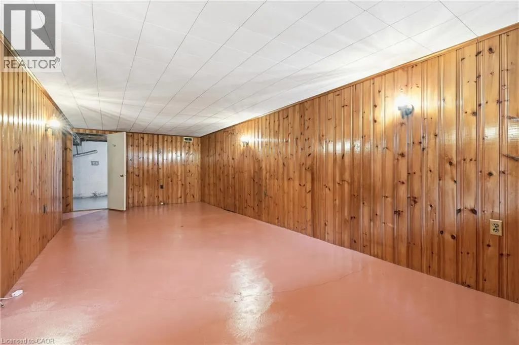 2117 MAPLEWOOD Drive