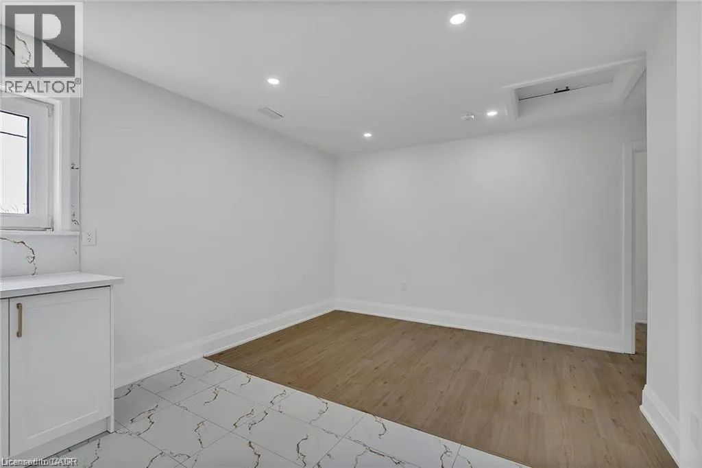 581 LANCASTER Street W Unit# 2 #2