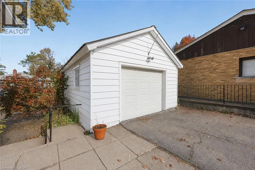 190 WINEWOOD Avenue