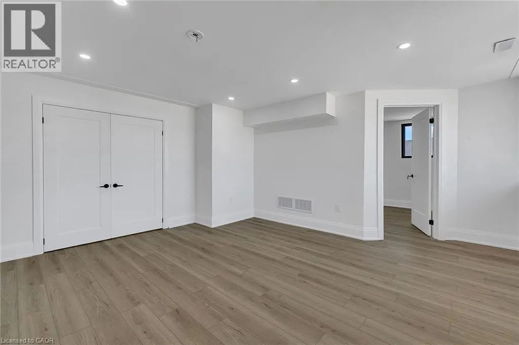 581 LANCASTER Street W Unit# 1 #1