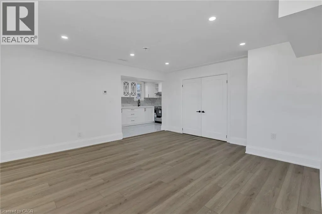 581 LANCASTER Street W Unit# 1 #1