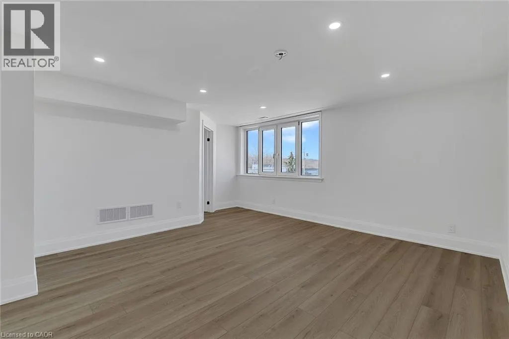 581 LANCASTER Street W Unit# 1 #1