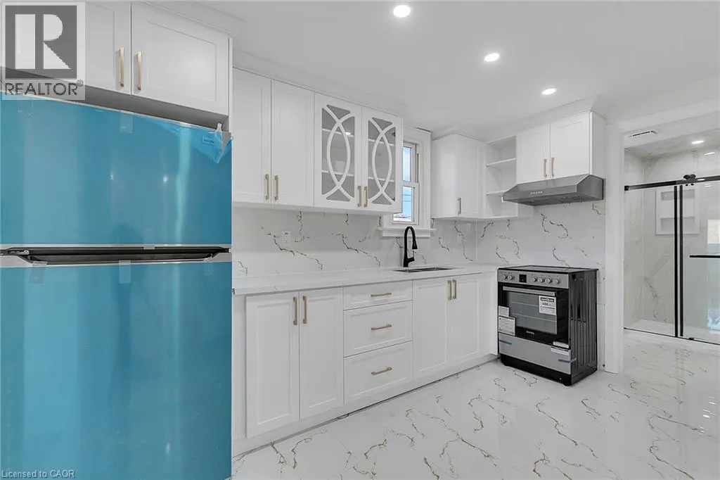 581 LANCASTER Street W Unit# 1 #1