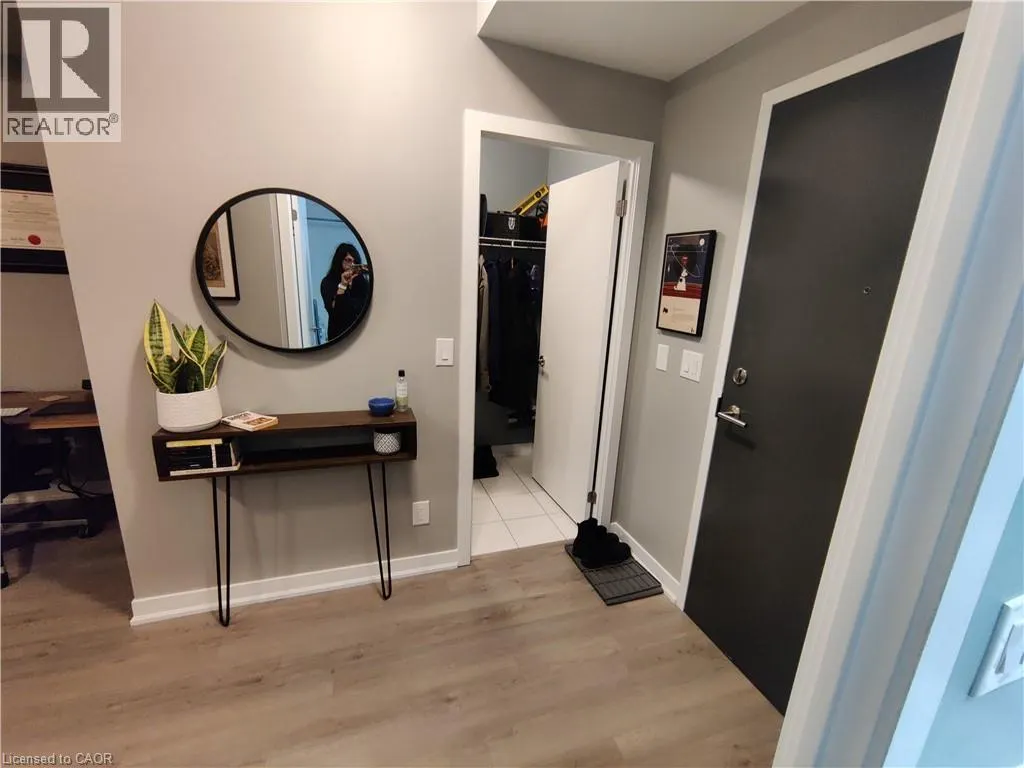 85 DUKE Street W Unit# 409 #409