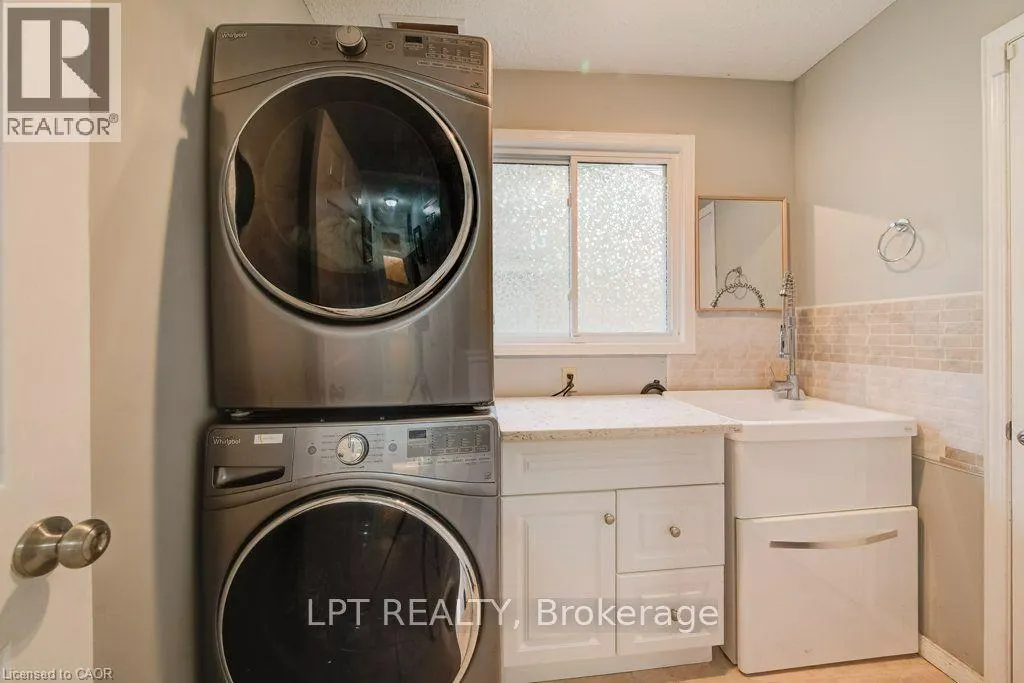 28 BRIDLEWOOD E BRIDLEWOOD Drive