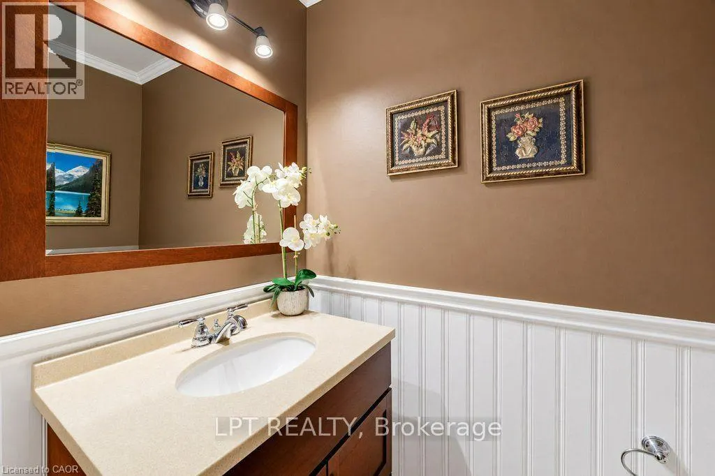 28 BRIDLEWOOD E BRIDLEWOOD Drive
