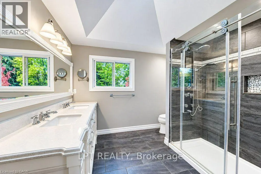 28 BRIDLEWOOD E BRIDLEWOOD Drive