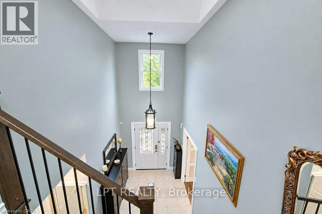 28 BRIDLEWOOD E BRIDLEWOOD Drive