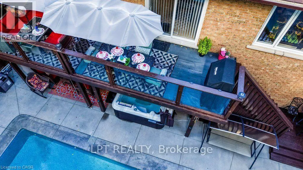 28 BRIDLEWOOD E BRIDLEWOOD Drive