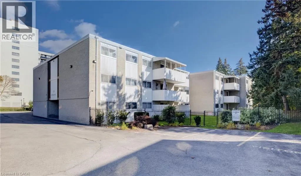 24 MOOREGATE Crescent Unit# 202 #202