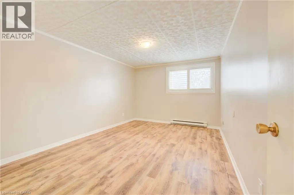 24 MOOREGATE Crescent Unit# 202 #202