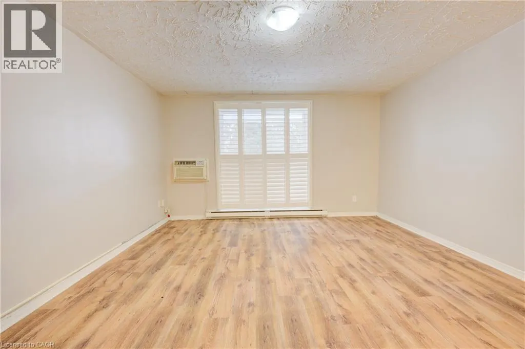 24 MOOREGATE Crescent Unit# 202 #202