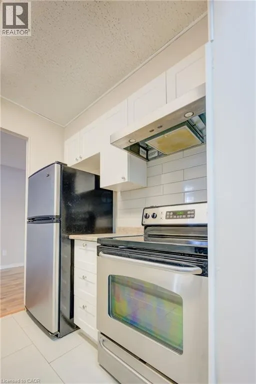 24 MOOREGATE Crescent Unit# 202 #202