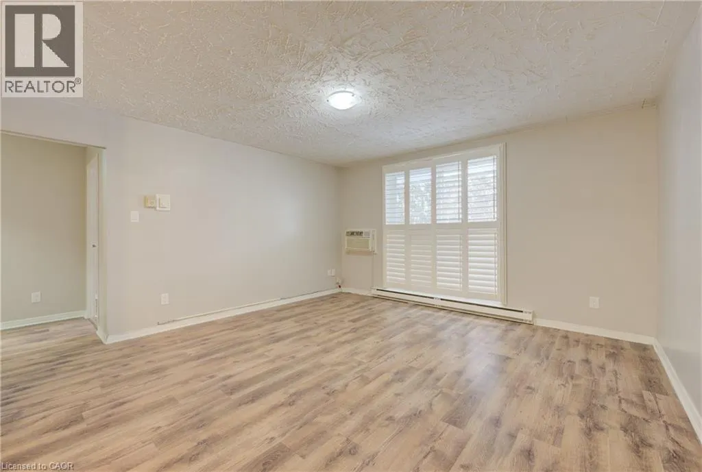 24 MOOREGATE Crescent Unit# 202 #202