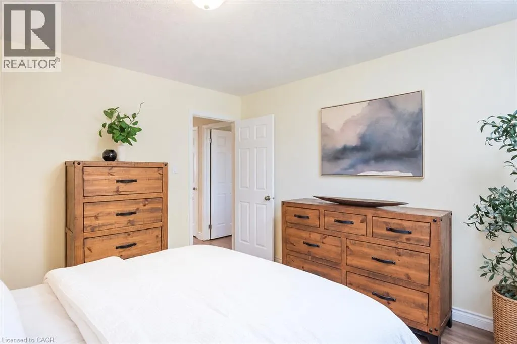45 NISKA Drive