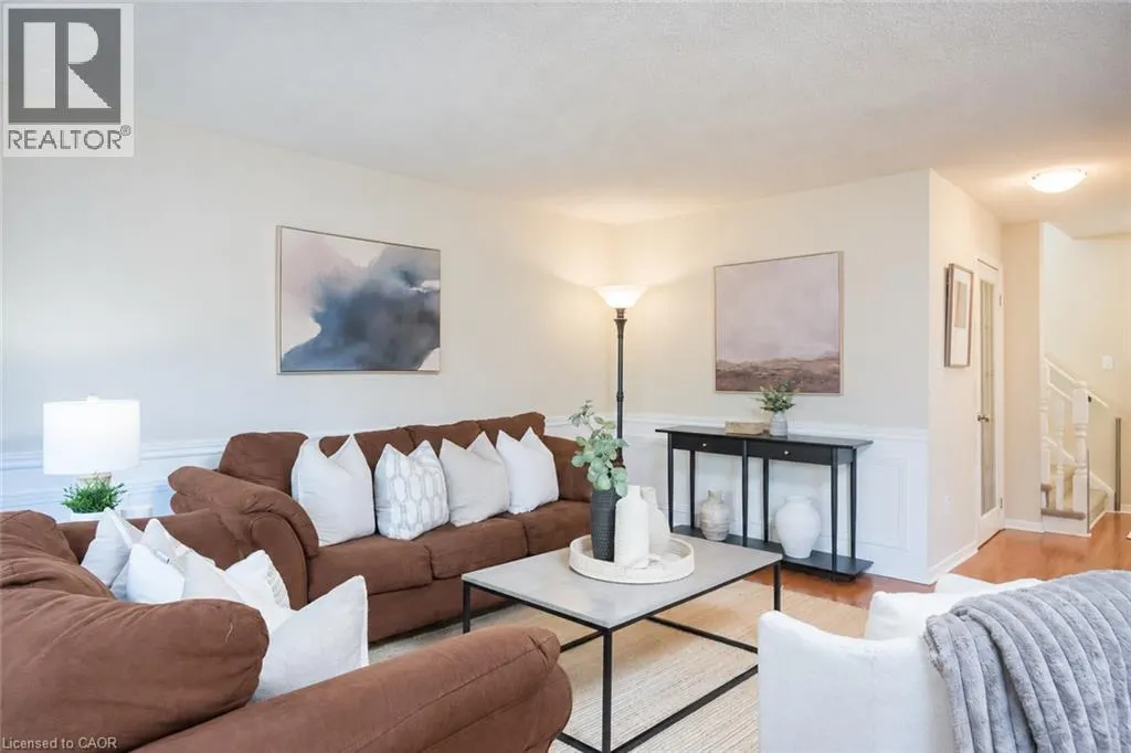 45 NISKA Drive