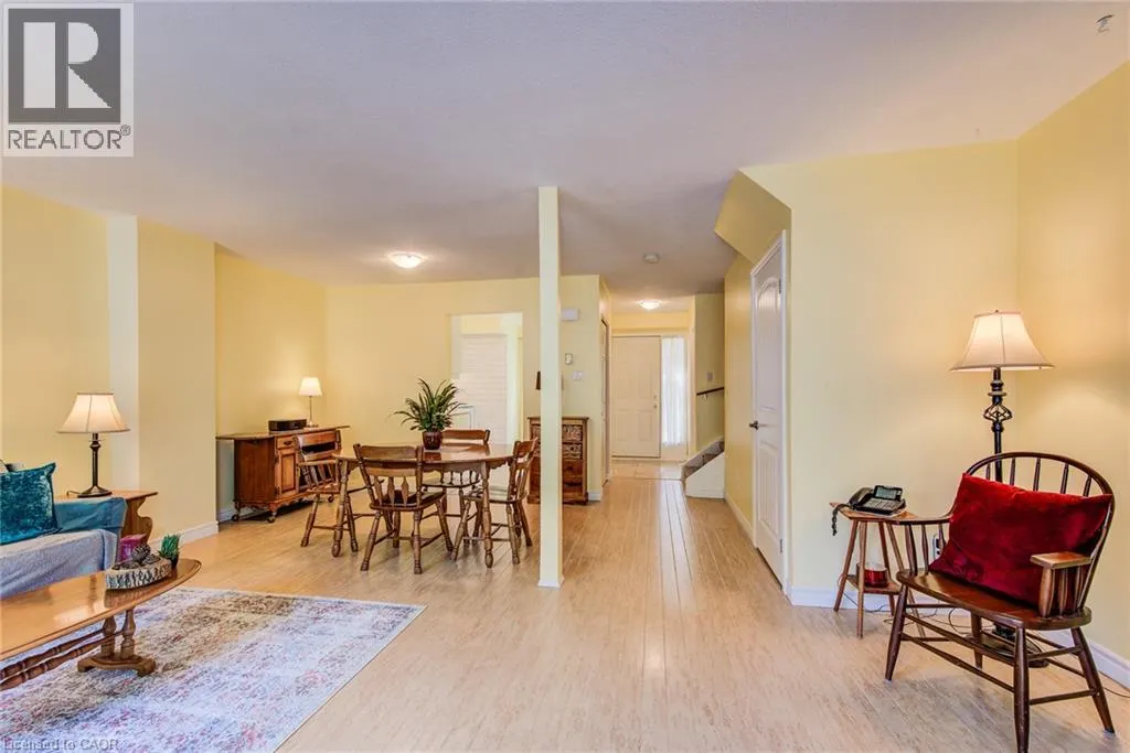 32 MOWAT Boulevard Unit# 25 #25