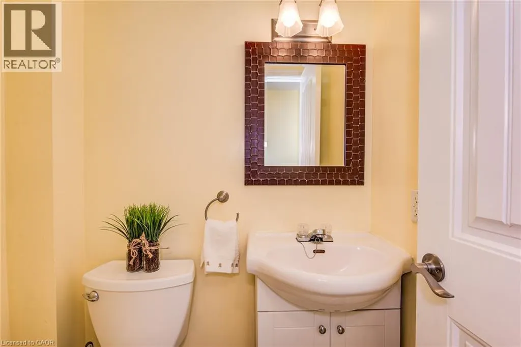 32 MOWAT Boulevard Unit# 25 #25