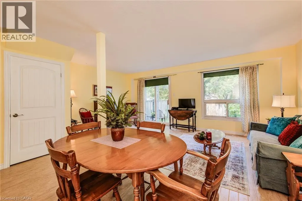 32 MOWAT Boulevard Unit# 25 #25